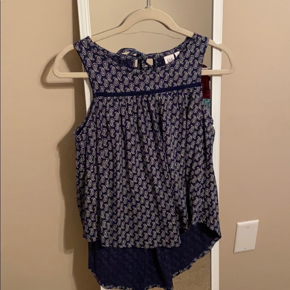 Gap no sleeve blue shirt